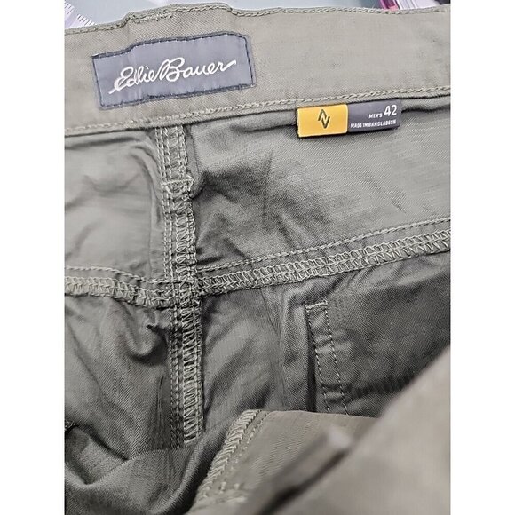 EDDIE BAUER Shorts Green Flat Front Casual Outdoor Hiking Camping Men's 42 - Picture 4 of 5